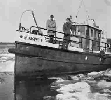 Munksund 9, bogserbåt. Båtar (bogserbåtar, passagerarbåtar, last och segelfart)
Scanna om påsikt