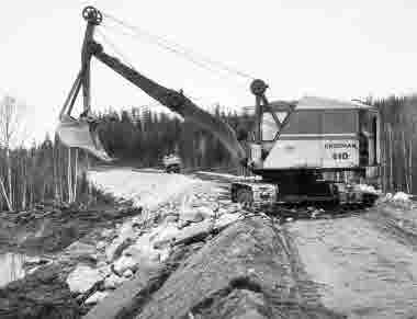 Omdragning av järnvägen vid byggnationen av Borgforsens kraftverk 30 oktober 1963.