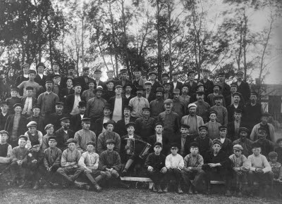 Flottare vid Kvissle skiljeställe, gruppbild, 1910. 