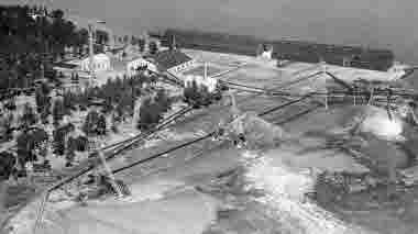 Fabriken, exteriör från flyg, 1938. Luleå träsliperi (Karlshäll) 1912-1962
