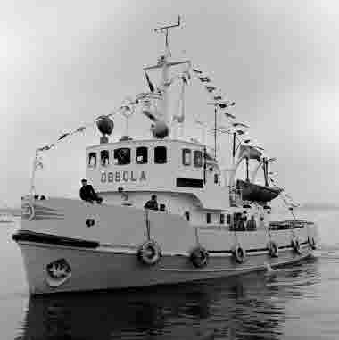 Obbola, m/s bogserbåt i Sundsvalls hamn. Båtar (bogserbåtar, passagerarbåtar, last och segelfart)
